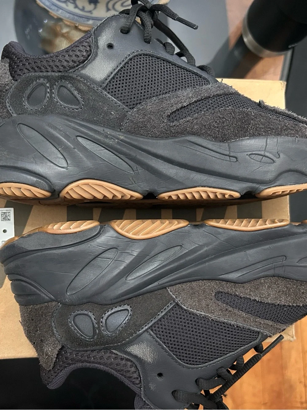 adidas Yeezy Boost 700